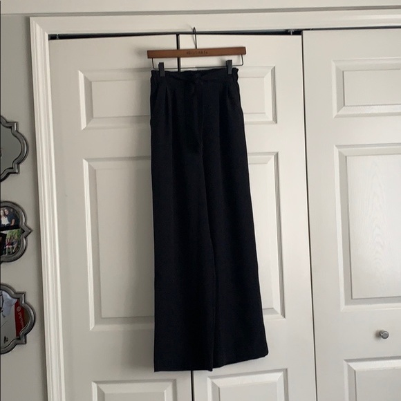 Lululemon pant - Picture 2 of 5